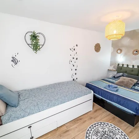 Daire Double Parking 10min Honfleur